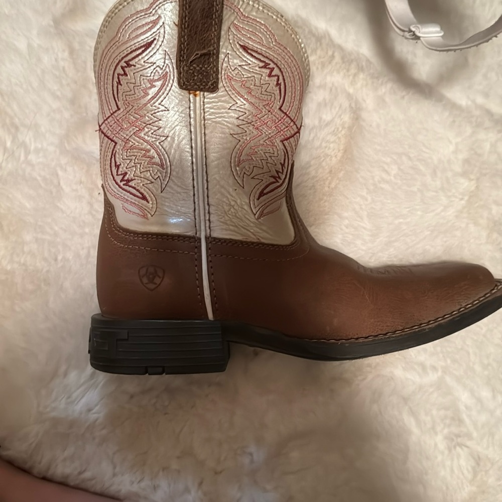 Little girls boots ariat